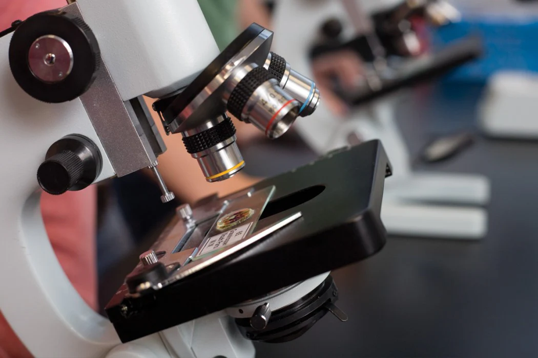 Advanced Biological Microscope 500 - Image 4