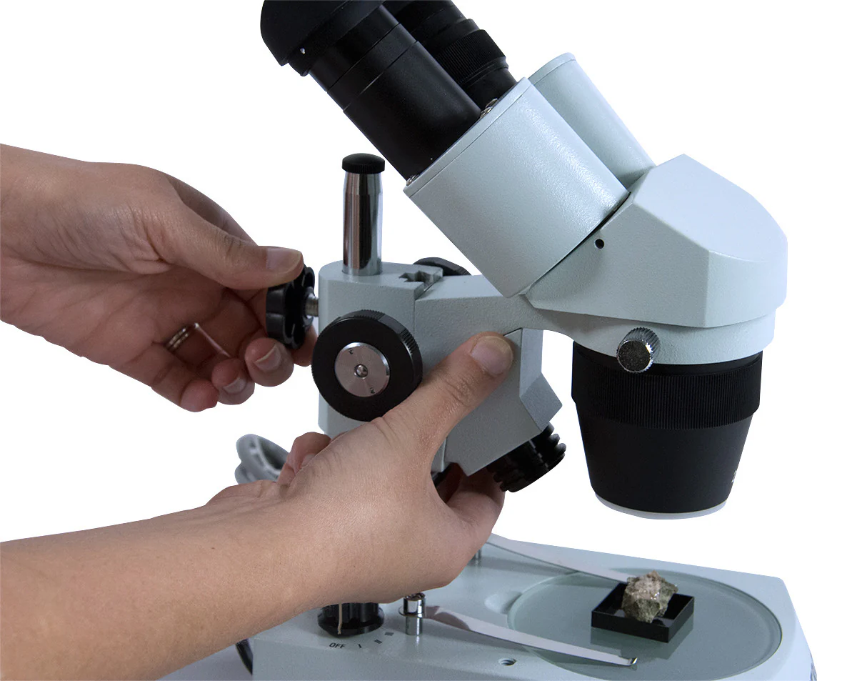 Advanced Stereo Microscope - Image 5