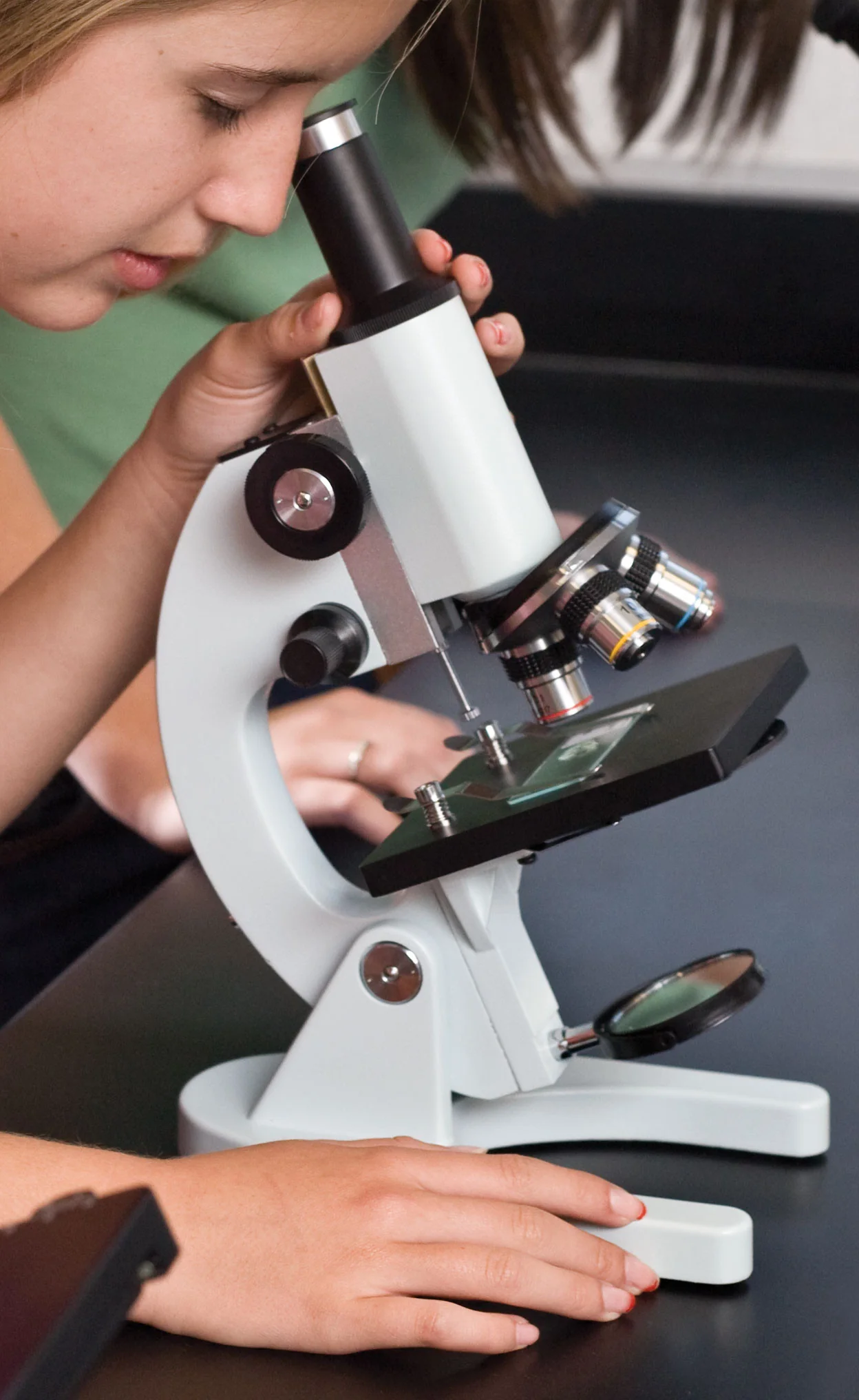Laboratory Biological Microscope - Image 2