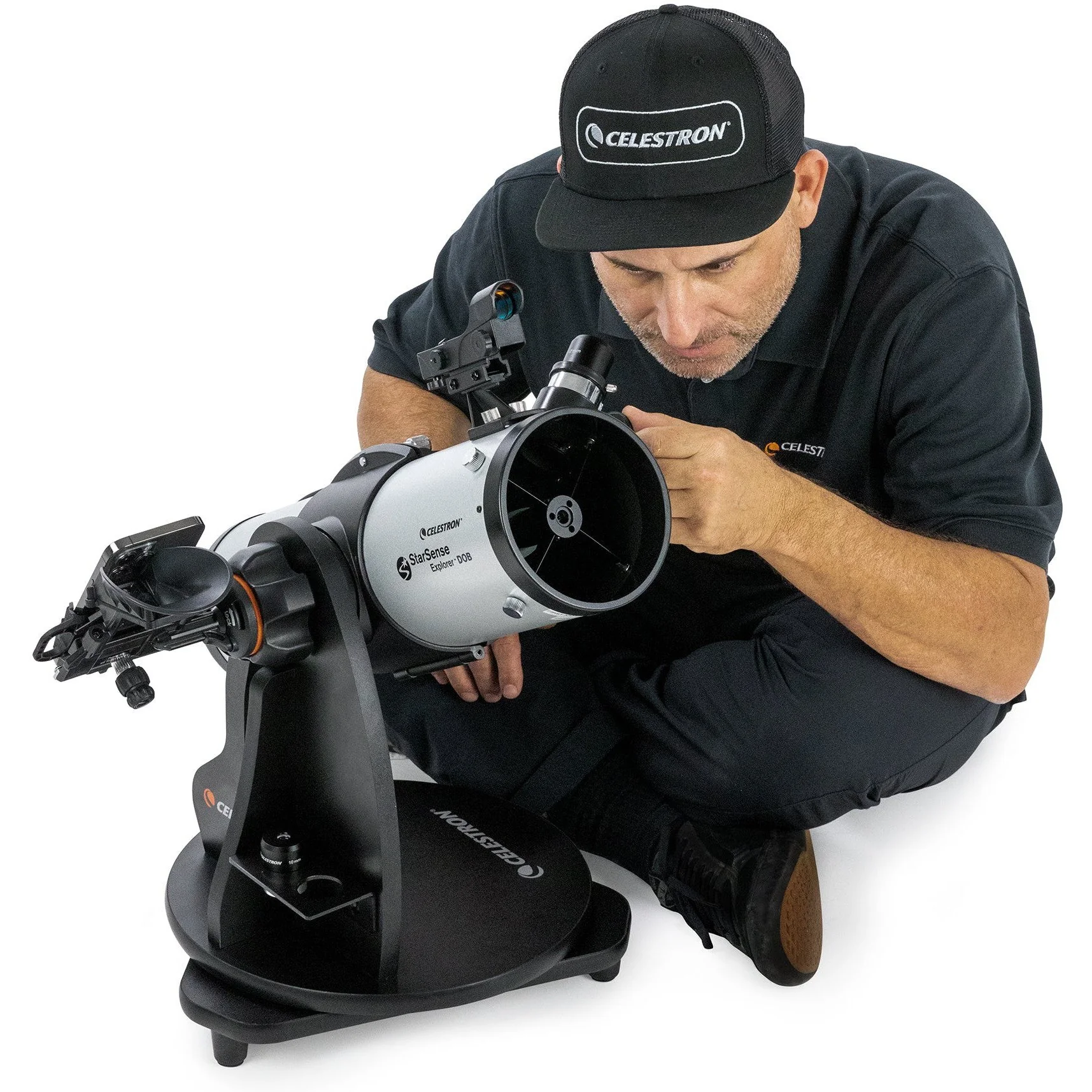 StarSense Explorer 114mm Smartphone App-Enabled Tabletop Dobsonian Telescope - Image 14